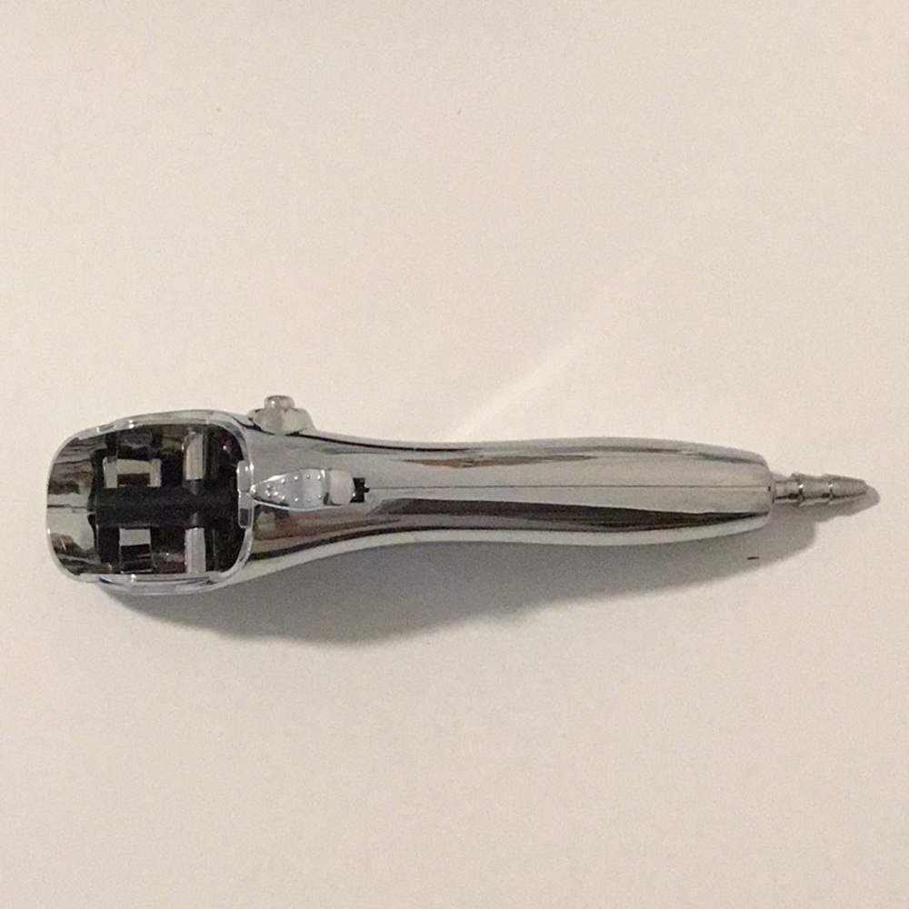 Temptu AirPod Attatchments - Picture 5 of 5